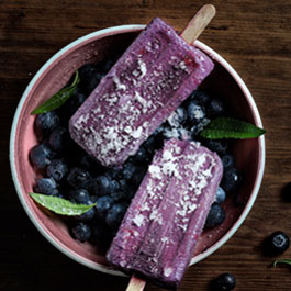 Summer berry yoghurt lollies