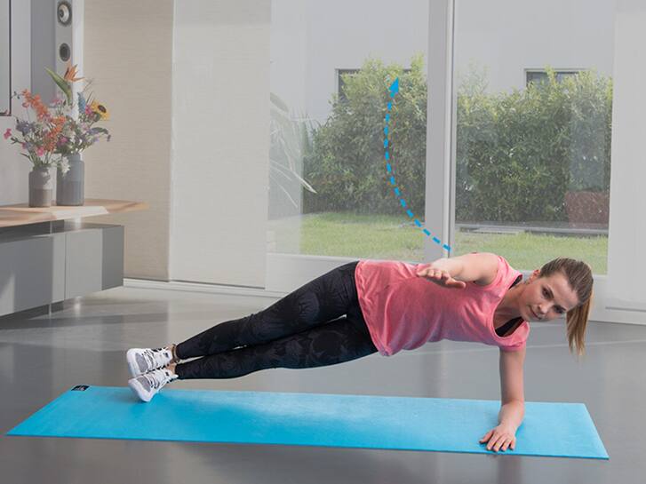 en_ADP-ArtStage_braun_fitness-health-center_fitness-exercises-side-planks-with-twists-stage_SM.png