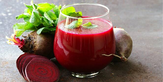 en_ADP-ImgB_breakfast-types_conscious-type_recipe05_strawberry-beetroot-lime-juice-1440x810_SM.png
