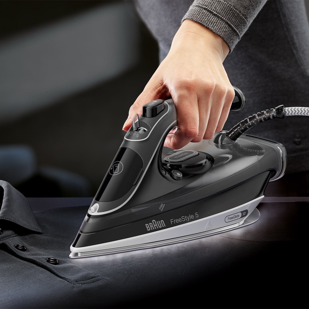 Braun FreeStyle 5 steam iron with Smart iCare and Eco mode