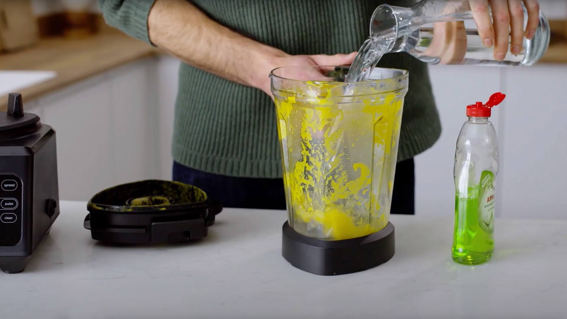 Braun PowerBlend 9 - How to clean your blender