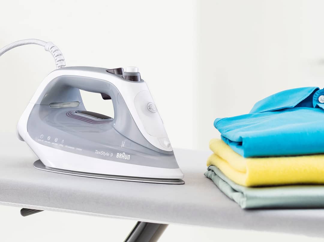 Braun Steam Irons for easy and efficient ironing.