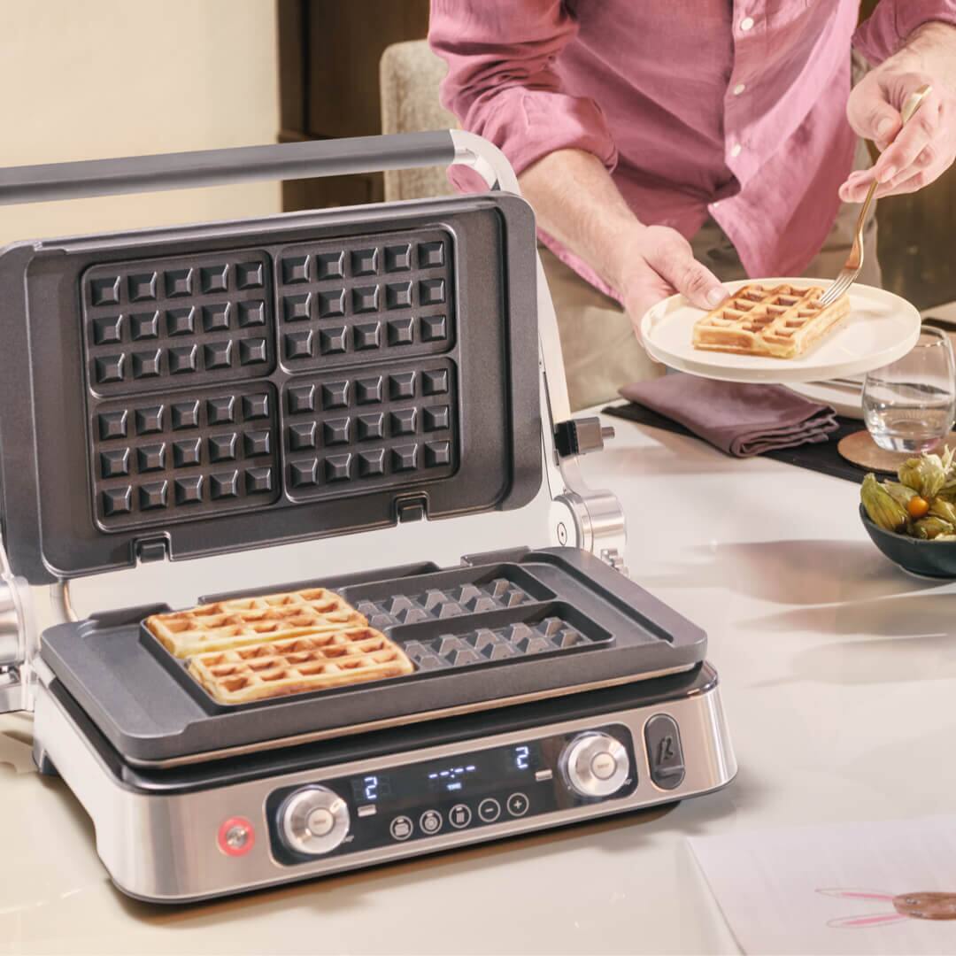 Braun Multifunctional contact grill good for breakfast, lunch, dinner and snacks.