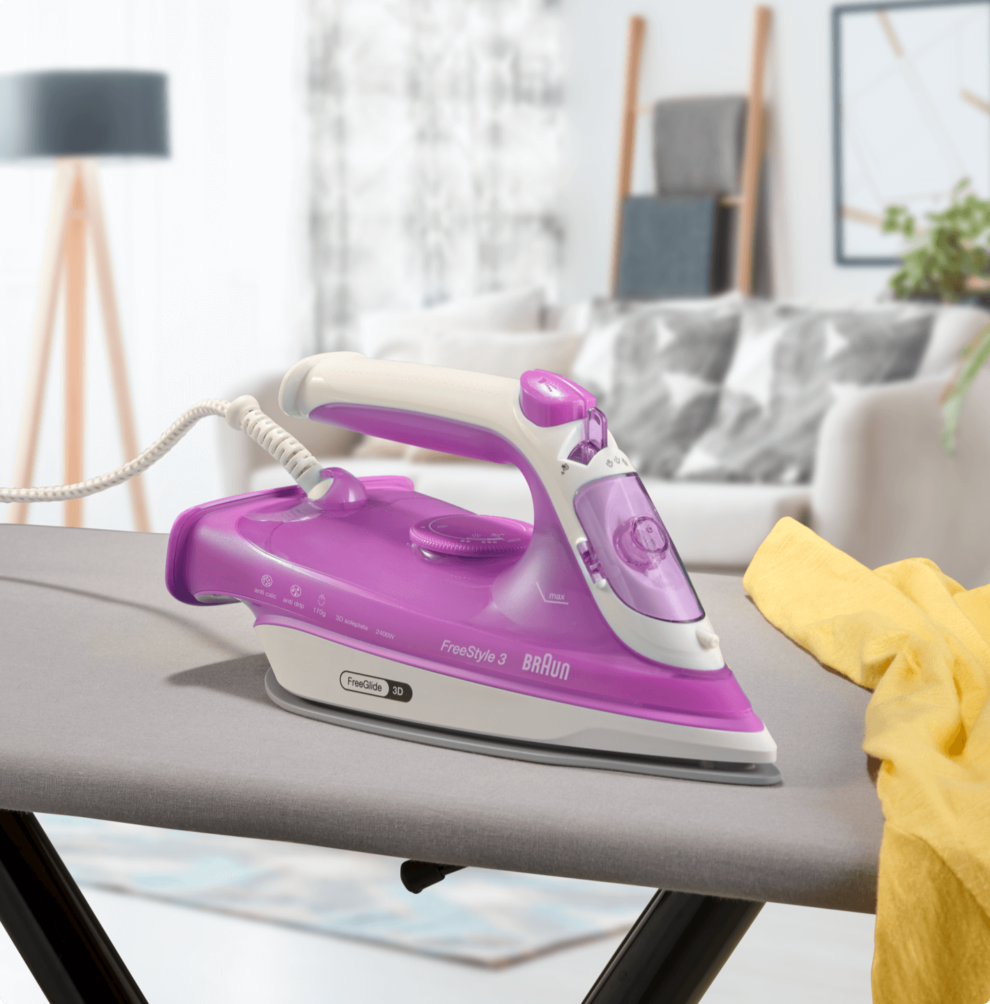 Braun FreeStyle 3 steam iron with Auto-off function